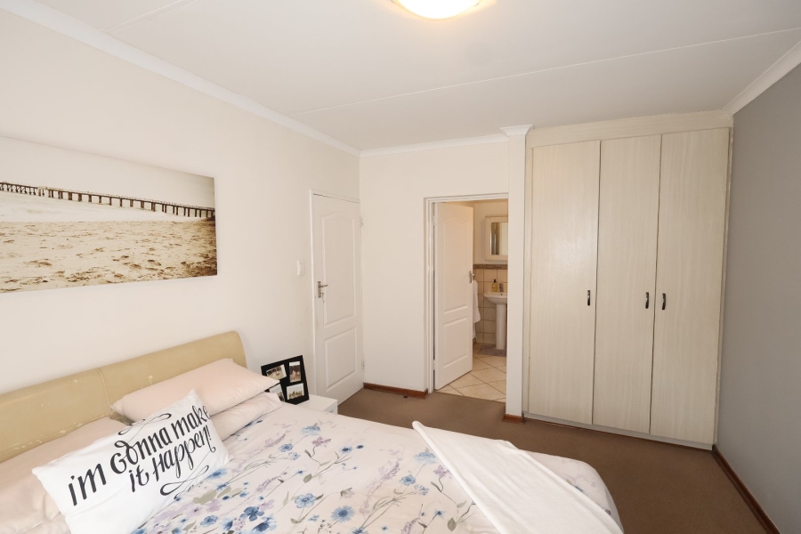 2 Bedroom Property for Sale in Hillside Free State